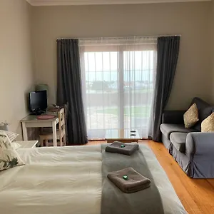 Gasthof Kirknewton, Port Elizabeth