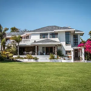 Hallack Manor Bed & Breakfast